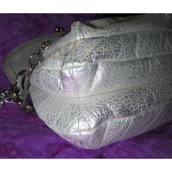 Coach 2009 Bleecker Street Limited Edition Platinum Extra Large Framed Kisslock - Picture 14 of 15